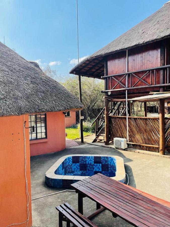 John And Noleen'S Place Marloth Park Exterior photo